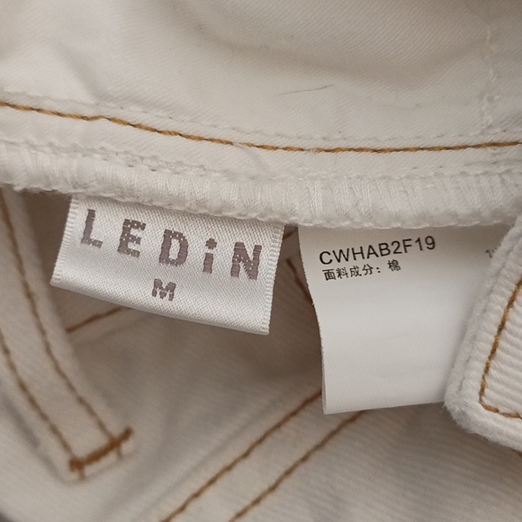 Ledin white denim capris. M - Picture 3 of 6